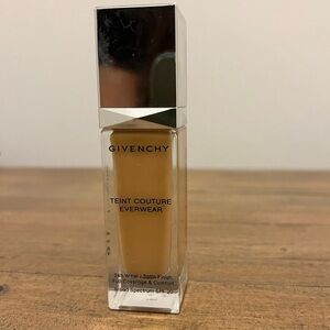 Givenchy everwear foundation y300